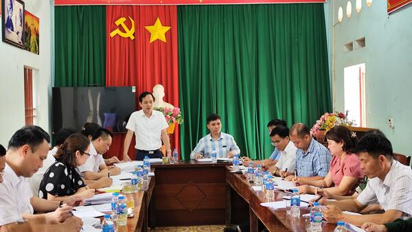 Lãnh đạo huyện Kiểm tra tình hình triển khai kế hoạch phát triển kinh tế - xã hội, dự toán ngân sách nhà nước năm 2024 tại một số xã trong huyện.