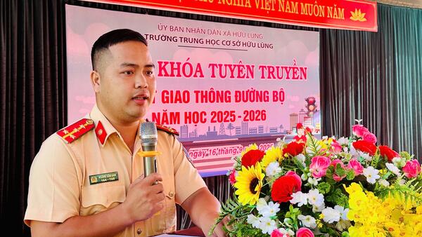 NGOẠI KHÓA TUYÊN TRUYỀN LUẬT GIAO THÔNG