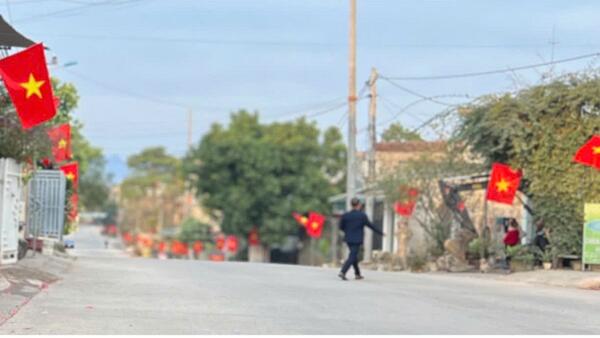 Xã Hữu Lũng triển khai treo cờ tổ quốc, tổng vệ sinh môi trường chào mừng Tết dương lịch 2026