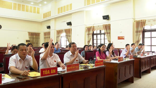 HĐND huyện Hữu Lũng họp kỳ thứ hai mươi tám ( kỳ họp chuyên đề)