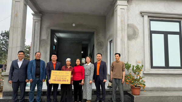 Trao hỗ Trợ xây dựng nhà cho gia đình bà Hoàng Thị Lộc thôn Đồng Lai, xã Hữu Lũng Sau Bão Lũ