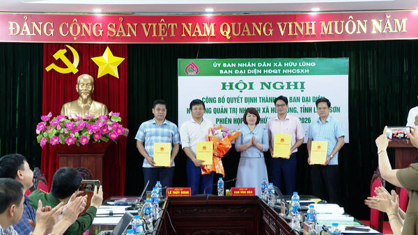 HỘI NGHỊ CÔNG BỐ QUYẾT ĐỊNH THÀNH LẬP BAN ĐẠI DIỆN HỘI ĐỒNG QUẢN TRỊ NGÂN HÀNG CHÍNH SÁCH XÃ HỘI XÃ HỮU LŨNG