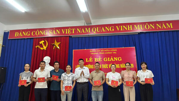 Bế giảng Lớp nhận thức về Đảng – lớp thứ tư năm 2026