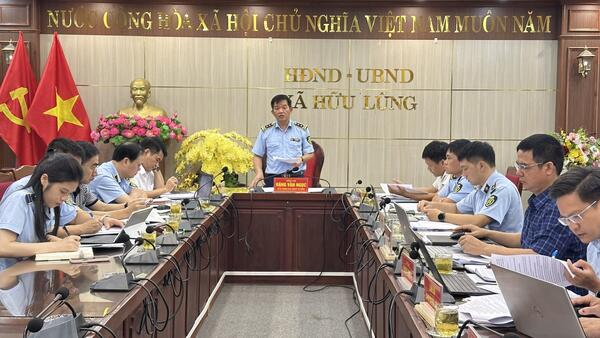 Đoàn kiểm tra số 02 Ban chỉ đạo 389 tỉnh Lạng Sơn kiểm tra công tác chống buôn lậu, gian lận thương mại và hàng giả tại xã Hữu Lũng năm 2026