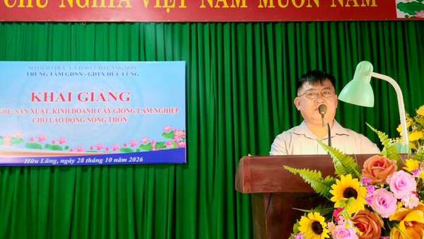 Khai giảng lớp đào tạo nghề "Sản xuất, kinh doanh cây giống lâm nghiệp cho lao động nông thôn" tại thôn Cầu Mười