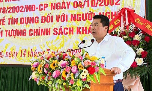 Đồng chí Phan Anh Thắng, Phó giám đốc Chi nhánh Ngân hàng CSXH tỉnh Lạng Sơn phát biểu chỉ đạo tại hội nghị.jpg